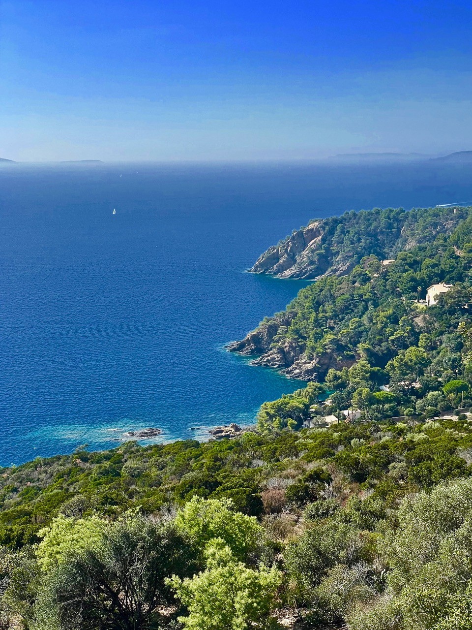 Vue plongeante sur la mer cote ouest