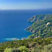 Vue plongeante sur la mer cote ouest